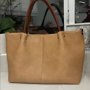 Elegant Tan Tote Bag